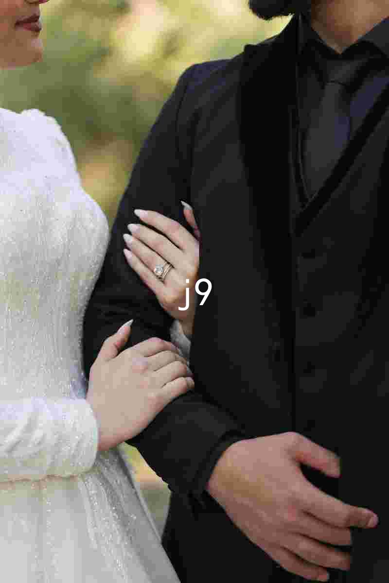 j9